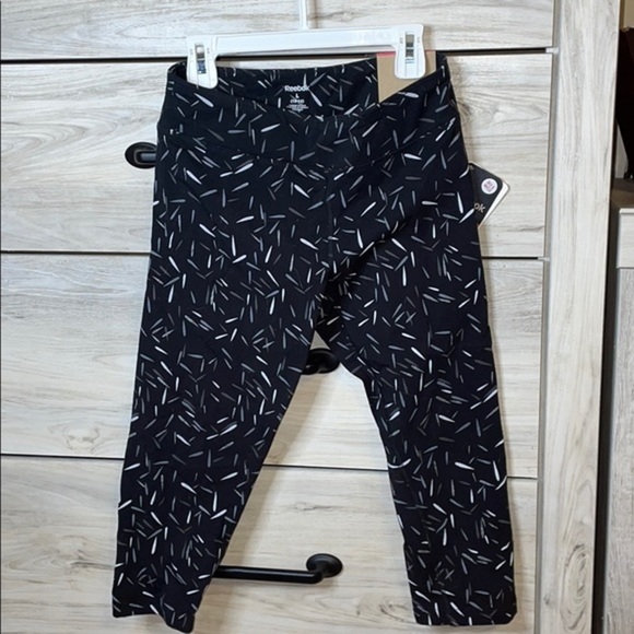 NWT Reebok Capri pants - Picture 1 of 5